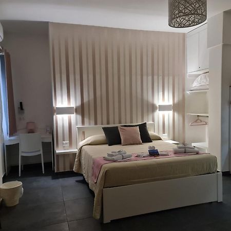 Gaisa Naples - Bed And Breakfast ภายนอก รูปภาพ