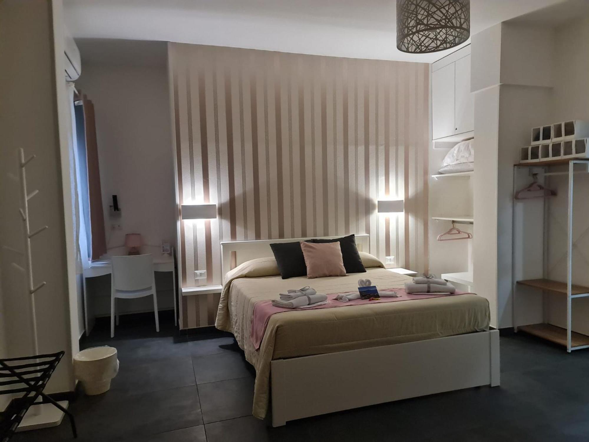 Gaisa Naples - Bed And Breakfast ภายนอก รูปภาพ